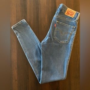Levi’s 720 High Rise Super Skinny Jean